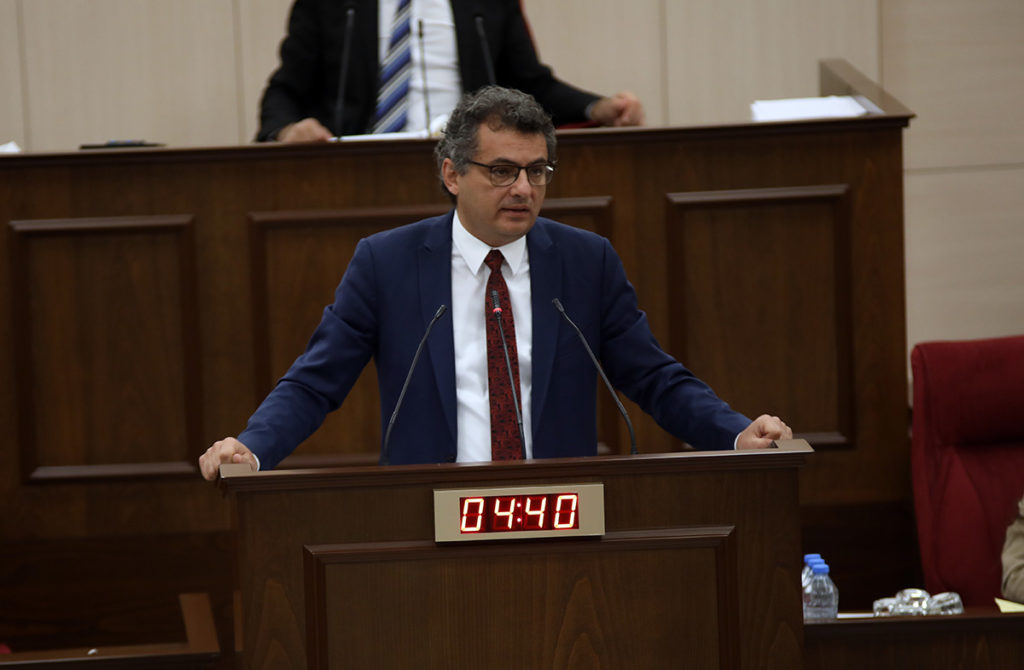 Erhürman: “Maliye’nin gelirlerine yoğunlaşmak gerek”