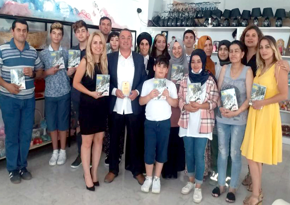 Hasan Çakmak, kitaplarını ZAYDER üyeleri için imzaladı