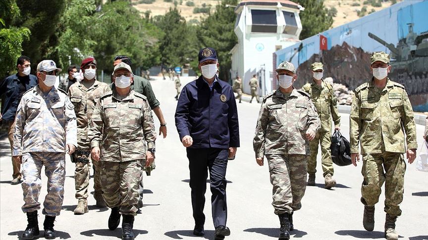 Akar ve TSK’nın komuta kademesi sınır bölgesinde