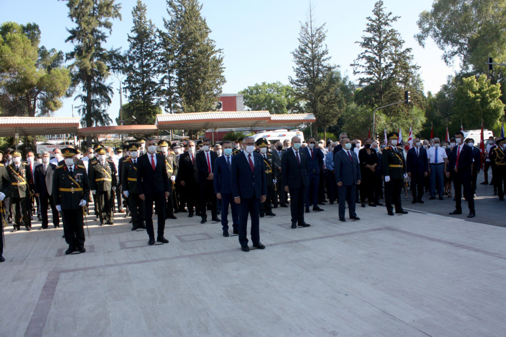 Lefkoşa Atatürk Anıtı önünde tören düzenlendi