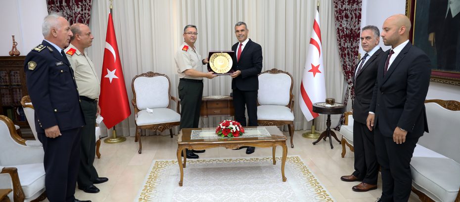 Uluçay Tuğgeneral Altan Er ve beraberindeki heyeti kabul etti