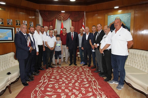 Başbakan Tatar, Lefke Türk Spor Kulübü başkanı ve yönetim kurulu üyelerini kabul etti