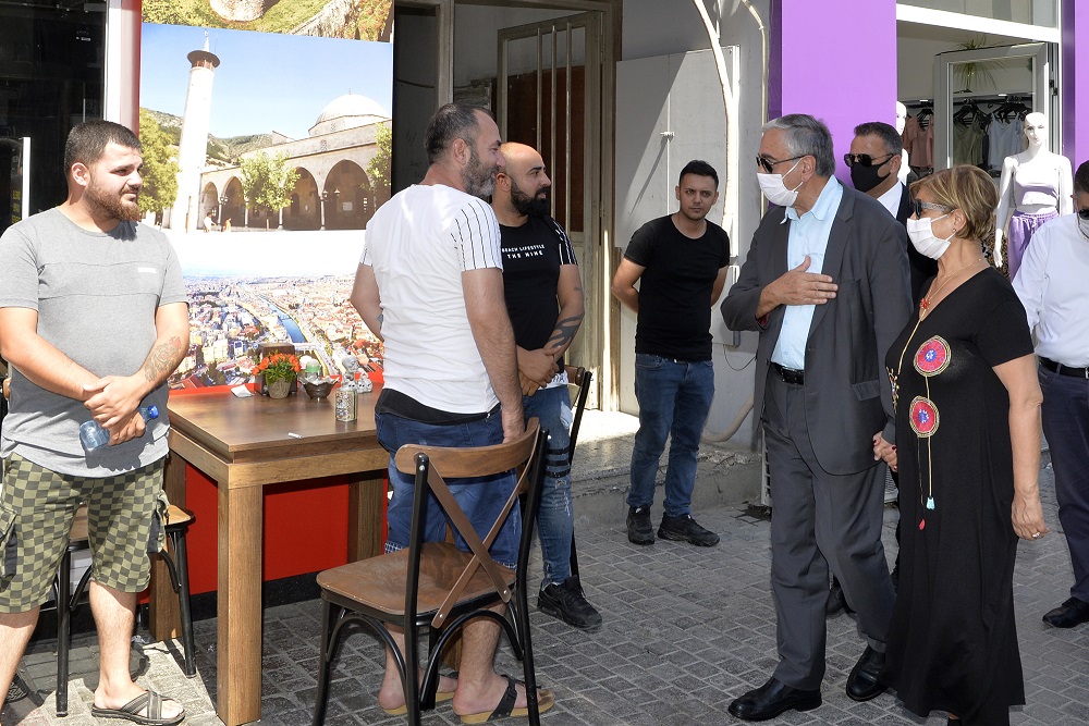 Akıncı arasta esnafını ziyaret etti