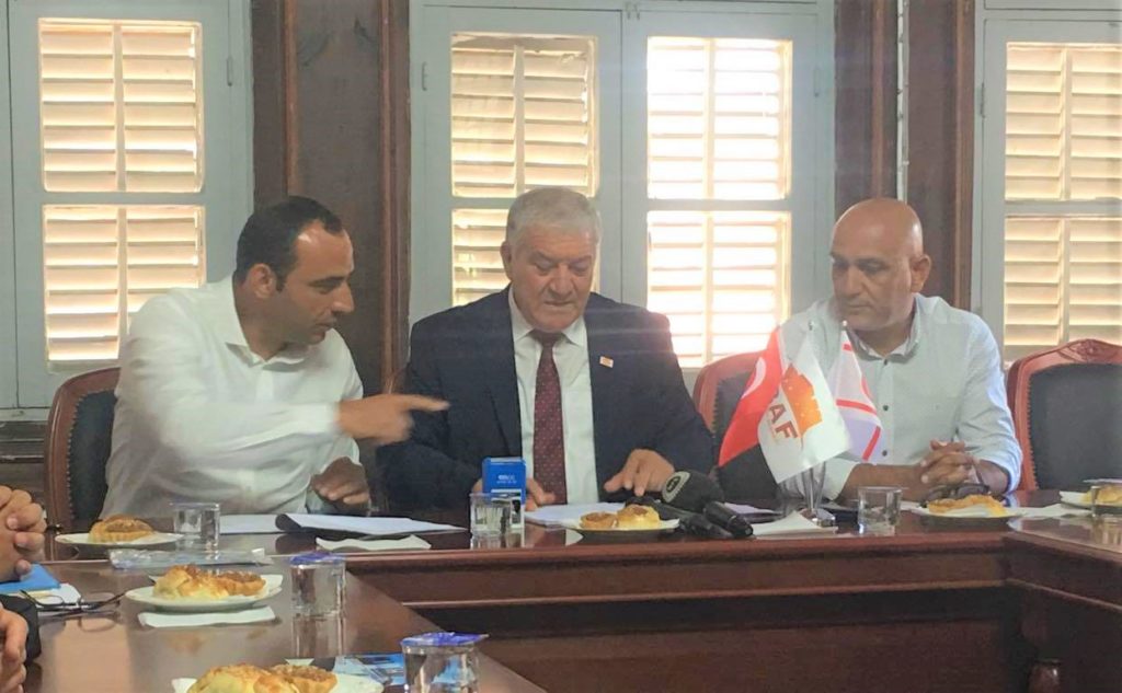 Gazi Baf Şehitler Anıtı’nın ihale sözleşmesi imzalandı