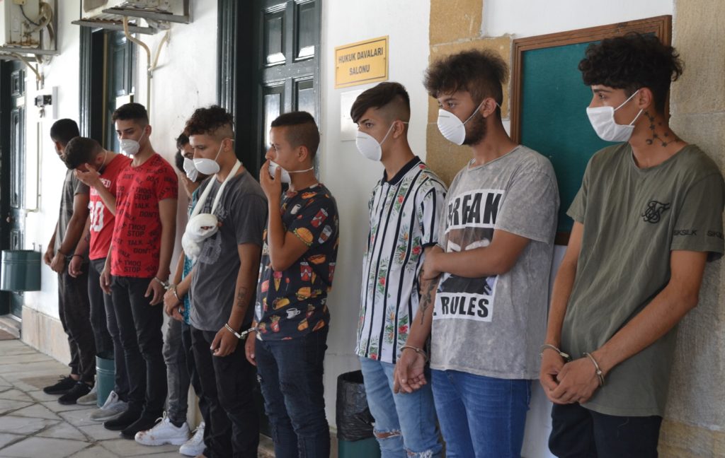 ‘Sokak savaşcıları’ mahkeme huzurunda