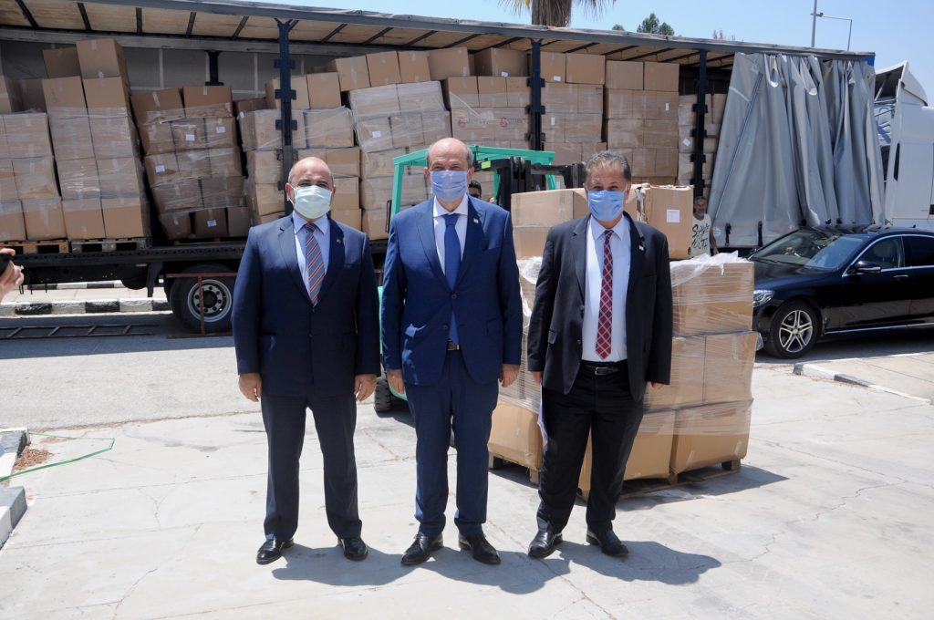 Pilli Türkiye’den gelen tıbbı malzemeleri teslim aldı