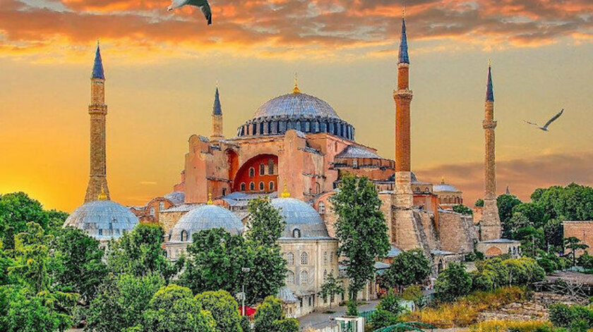 Ayasofya Camisi yarın açılıyor
