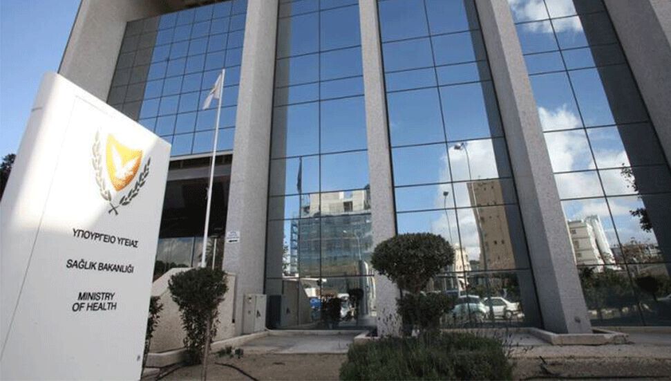 Rum sağlık bakanlığı kaynağı bilinmeyen covid-19 vakaları konusunda endişeli