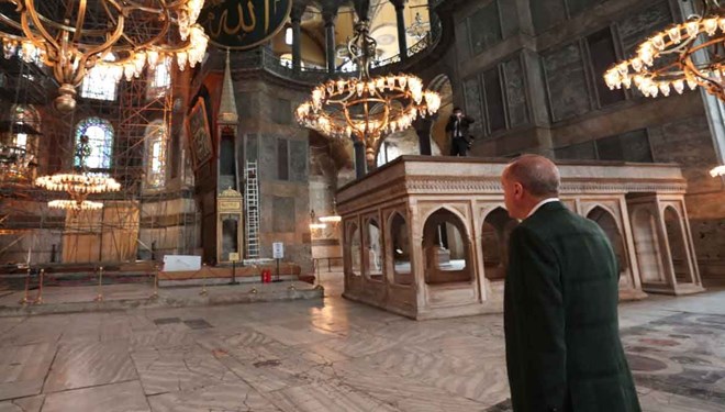 Cumhurbaşkanı Erdoğan Ayasofya Camii’nde