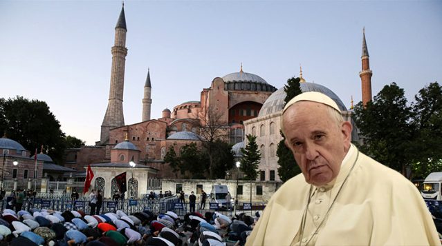 Papa’dan Ayasofya yorumu!: “Çok acı verici”