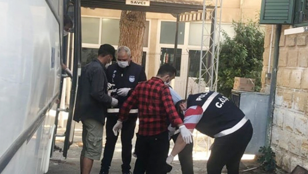 ‘Dur’ emrine uymayan mülteci, açılan ateşle hafif yaralandı