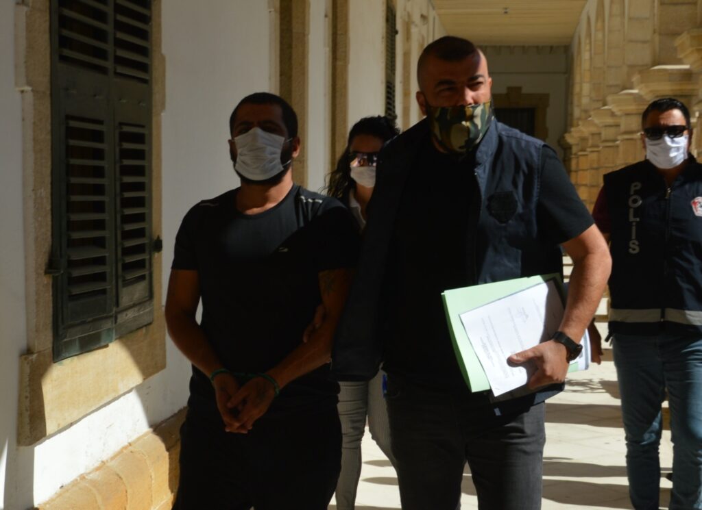 Uyuşturucu zanlıları 3 gün tutuklu kalacak