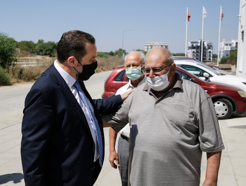 Denktaş’tan adaylara çağrı