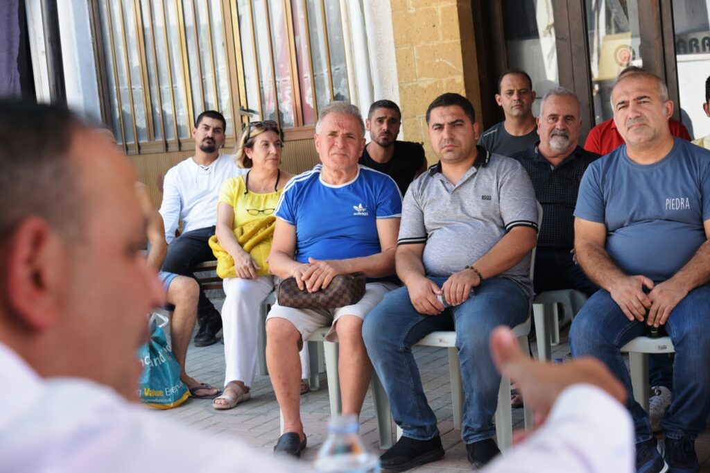 “Arasta esnafının elektrik ve kira giderleri için hükümet adım atmalı”