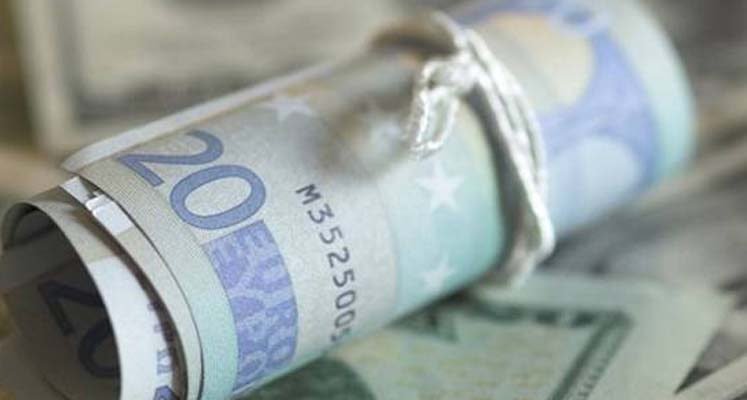 Güney Kıbrıs ekonomik daralmaya giriyor
