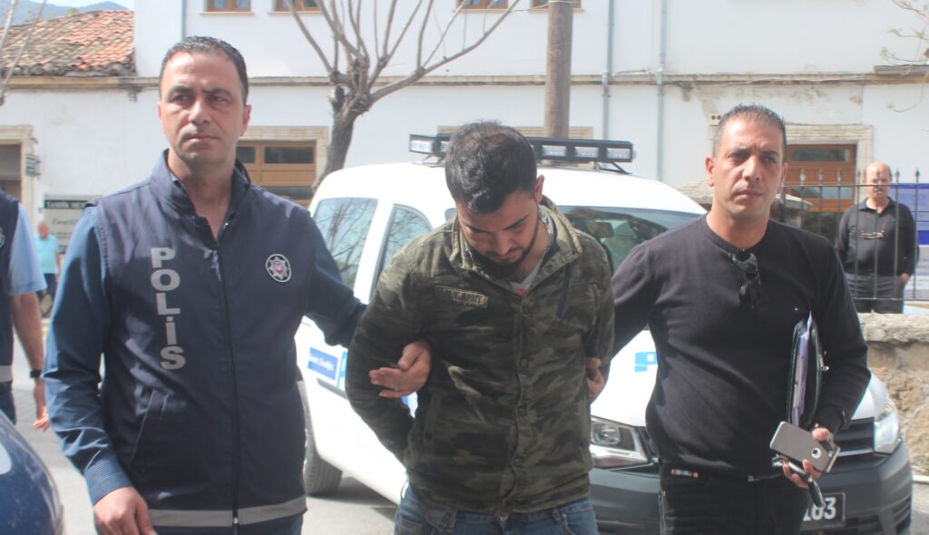 Tecavüzcülere toplam 26 yıl hapis