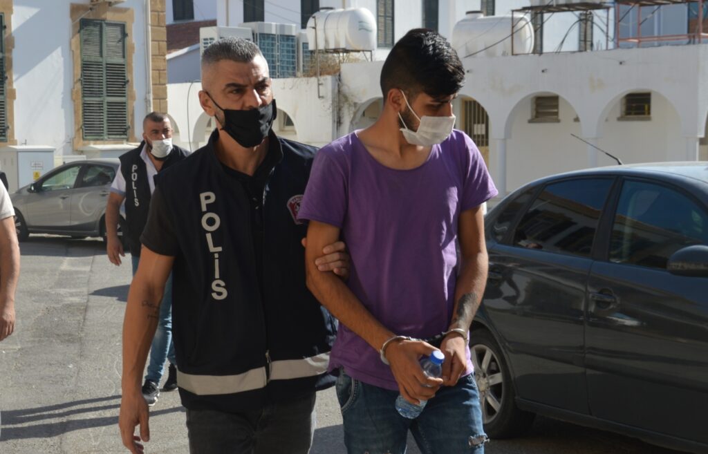 Uyuşturucu zanlılarına 3 gün tutukluluk