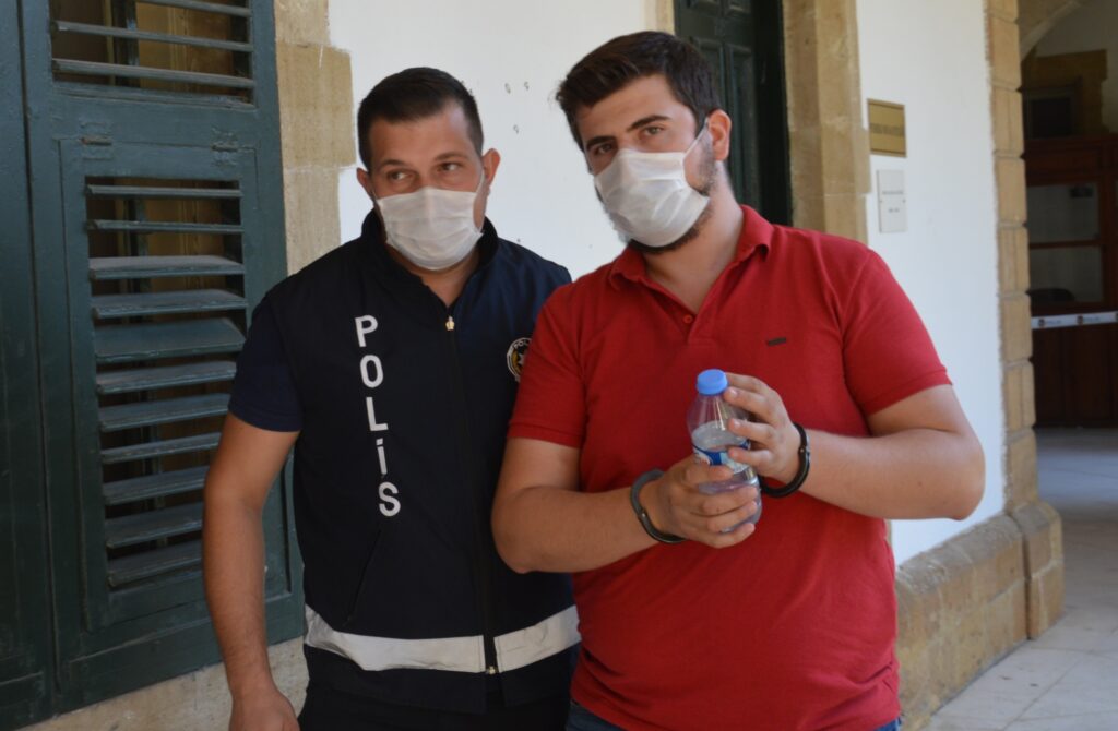 Kız arkadaşını ölümle tehdit etti