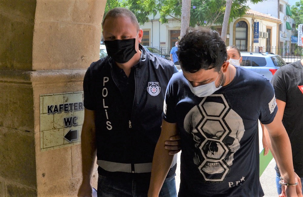 Casinoda kendisine ait olmayan çipi, kasada bozdurdu