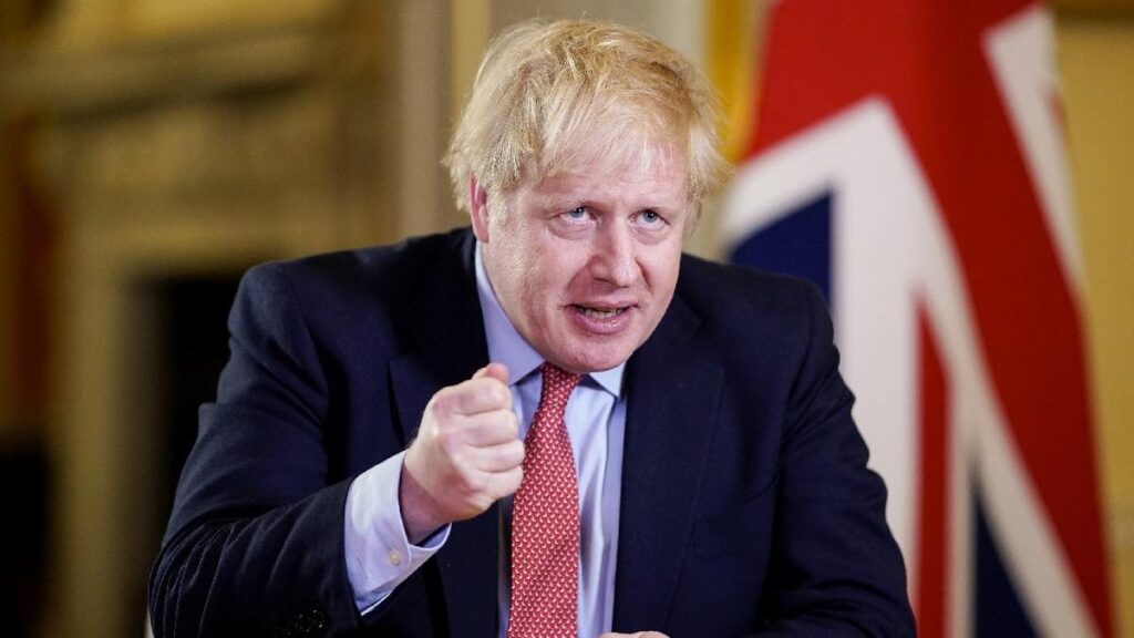 İngiltere Başbakanı Johnson: “Covid-19 aşılarının dağıtımında ciddi zorluklar yaşanacak”