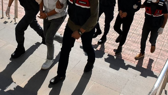 İstanbul merkezli FETÖ operasyonu: 106 gözaltı