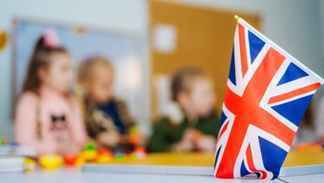 İngiltere’de okullarda koronavirüs patlaması!