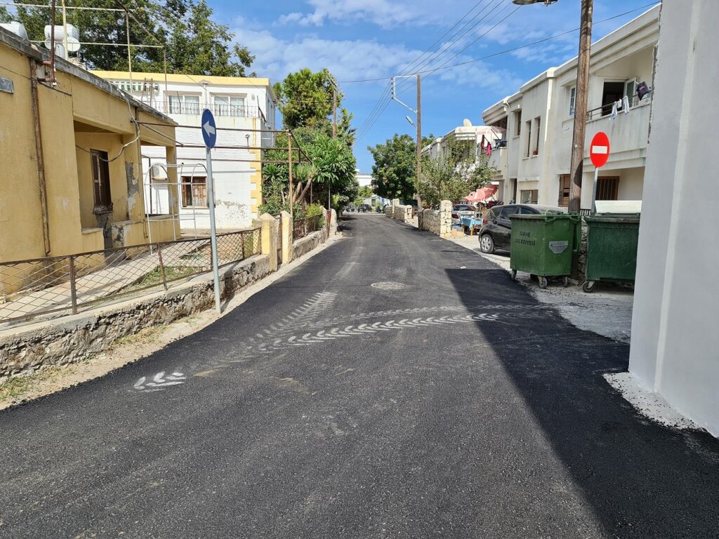 Girne’de asfaltlama çalışmaları yapıldı