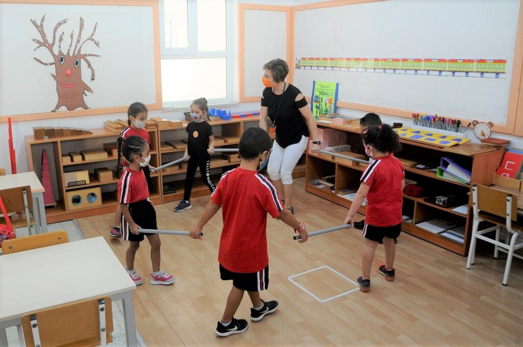 İlk ders zili çaldı