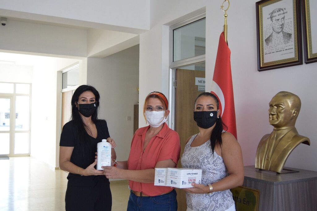 LTB, kamu okullarına maske dezenfenktan dağıttı