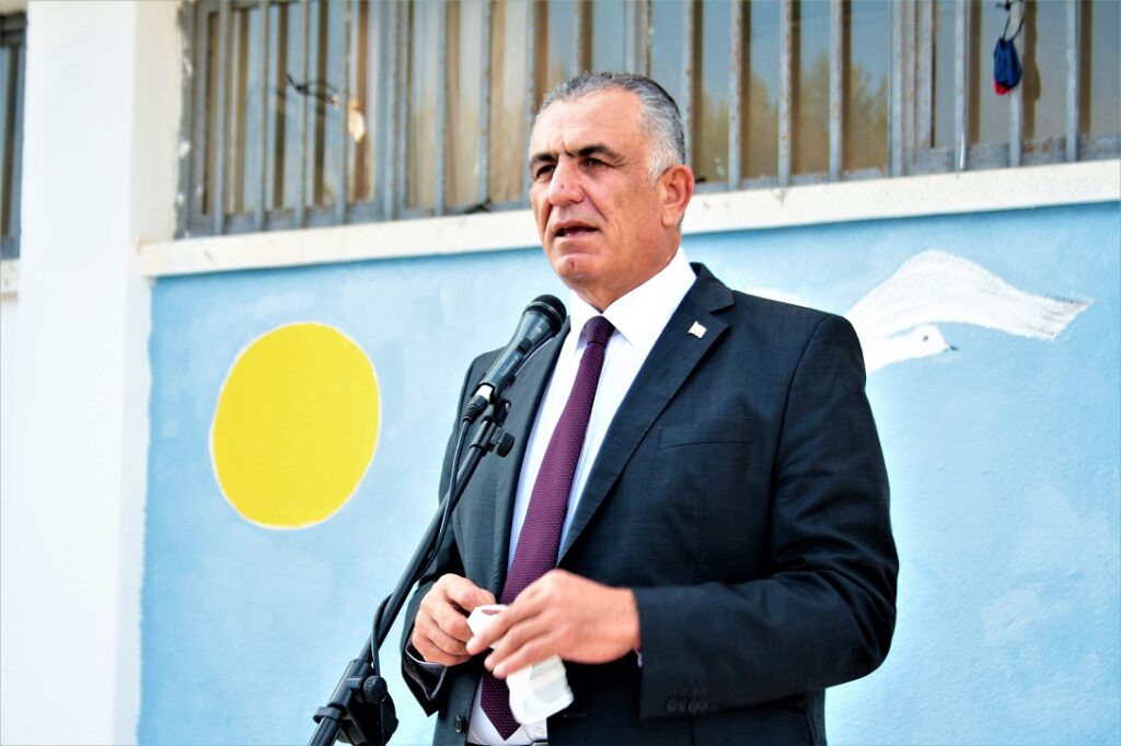 Çavuşoğlu: “Önce yaşam hakkı, sonra eğitim hakkı”