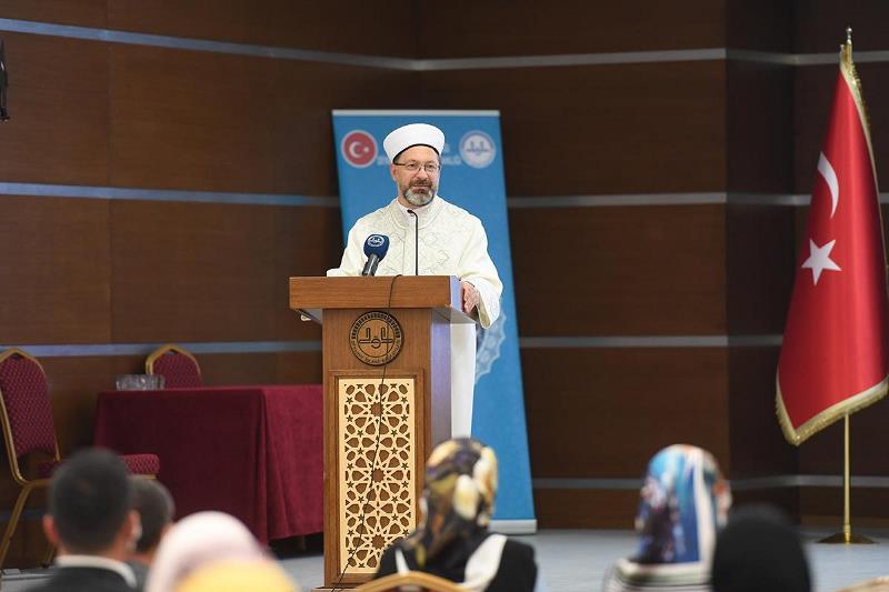 Türkiye Diyanet İşleri Başkanı Erbaş’tan, KKTC din görevlilerine konferans
