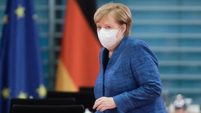 Merkel: “Bizi çok zor aylar bekliyor”