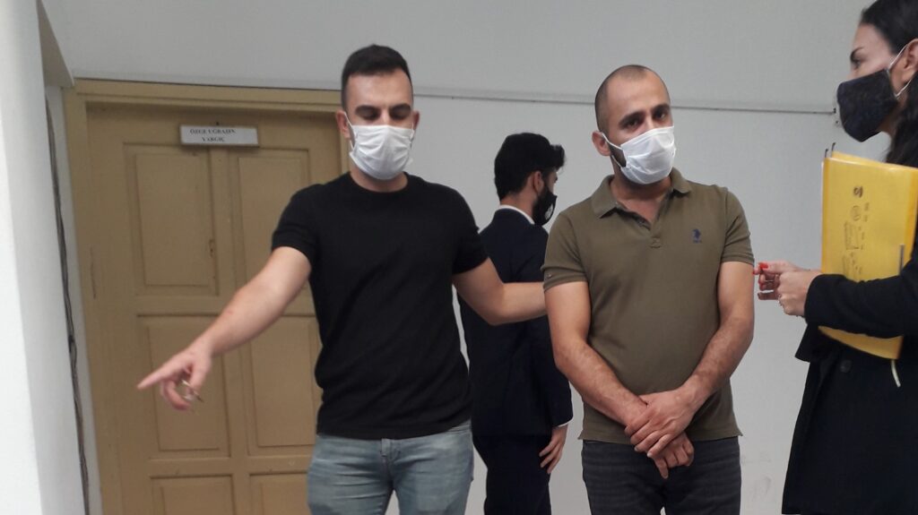 Kız arkadaşını tahdit etti! Uygunsuz foto attı