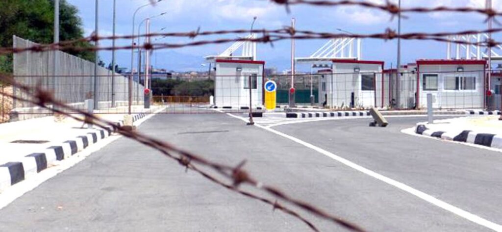 Bir grup Rum, Derinya sınırında eylem yapacak