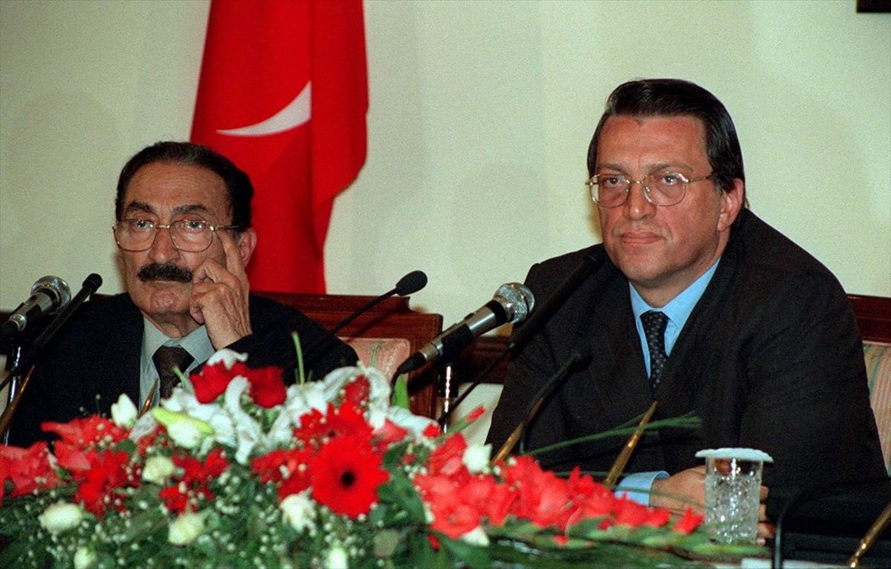 Mesut Yılmaz Kimdir?