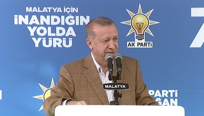 Erdoğan: “ABD kiminle dans ettiğinin farkında değil!”