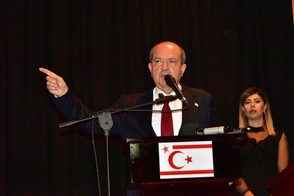 Tatar: “Toplumun geçmiş ve geleceğinde öğretmenlerin katkısı önemli”
