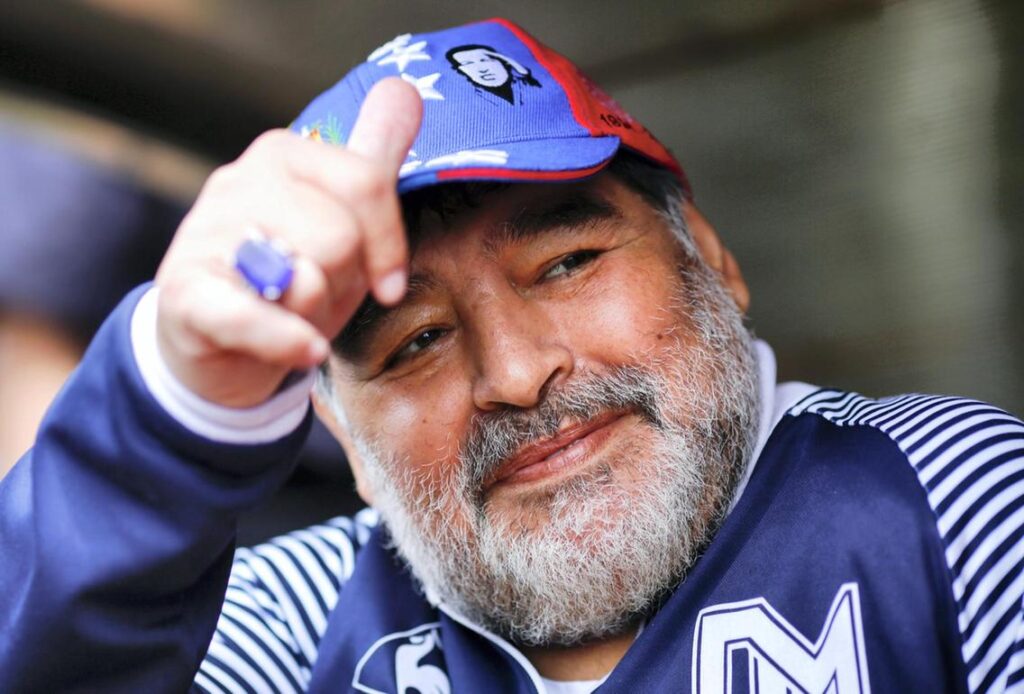 Maradona hayatını kaybetti!