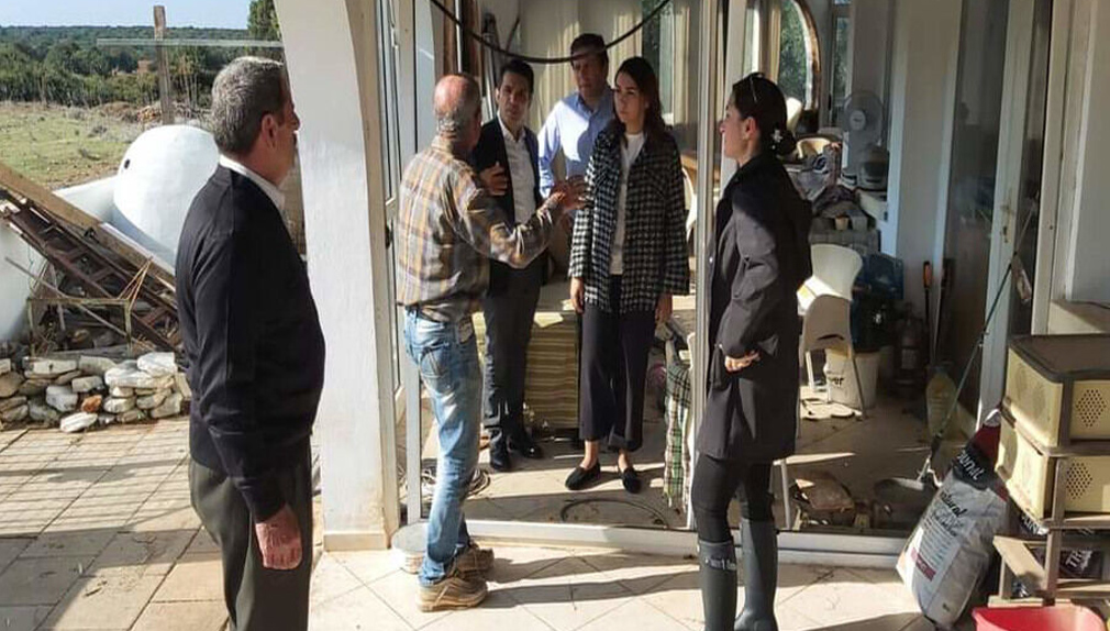 Baybars, hortumda zarar gören Ozanköy ve Sadrazamköy’ü ziyaret etti