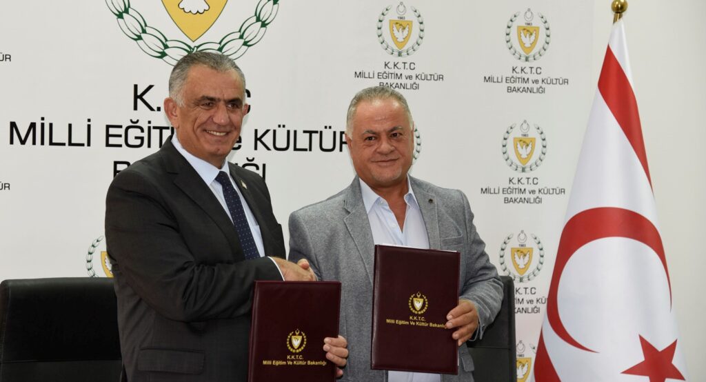 Kıbrıs Türk Devlet Tiyatroları hayat buluyor