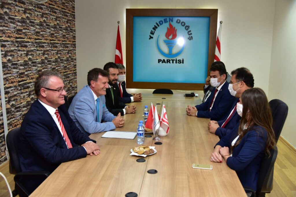 Saner YDP’de… Arıklı: “Erken seçim kaydıyla, destek”