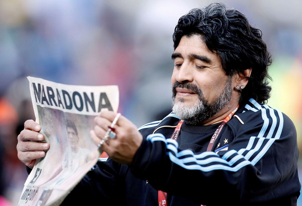 Futbol dünyasından Maradona geçti
