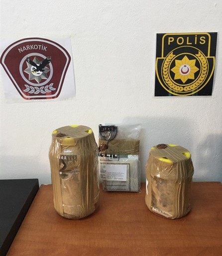 Polis Lefkoşa’da 1 kilo 300 gram eroin ele geçirdi