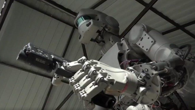 İngiltere Savunma Bakanı: 2030’larda Robot askerler geliyor