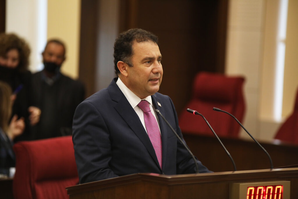Meclis’te UBP-DP-YDP Koalisyon Hükümet Programı okunuyor
