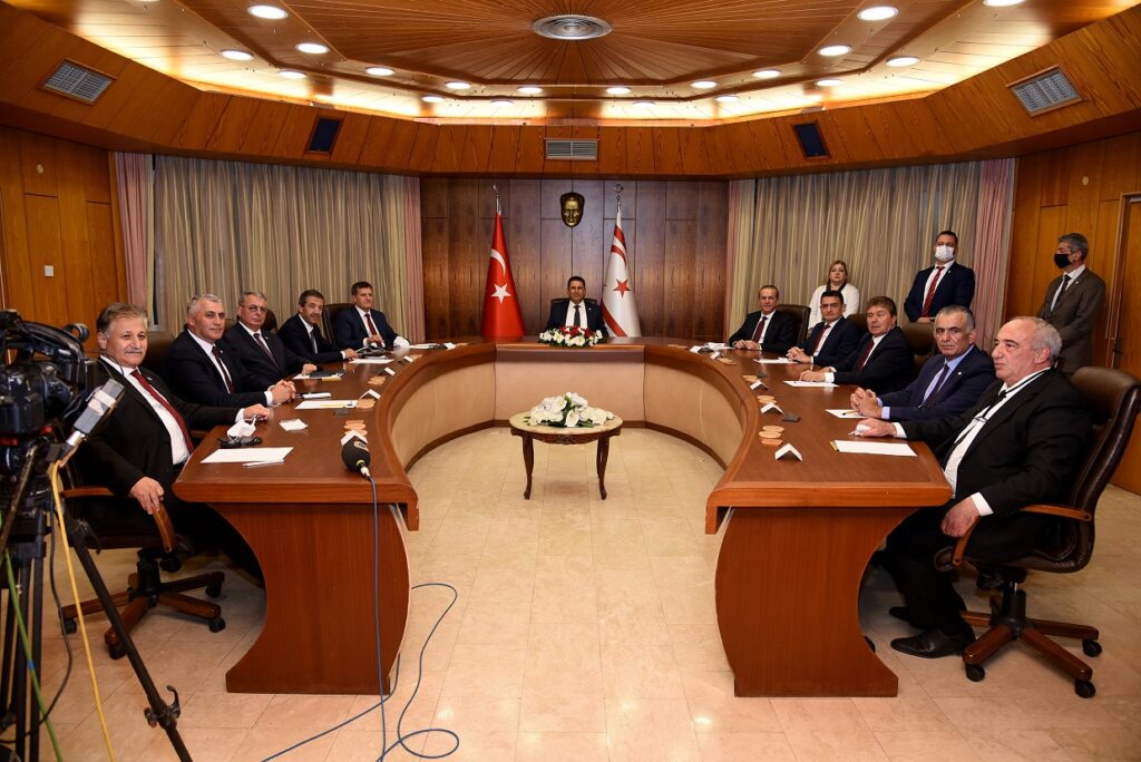 İkinci çek ibraz süresi uzatıldı, Sosyal Sigortalar prim ödemeleri ötelendi