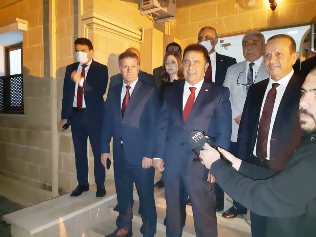 Kabinenin öğleden sonra sunulması bekleniyor