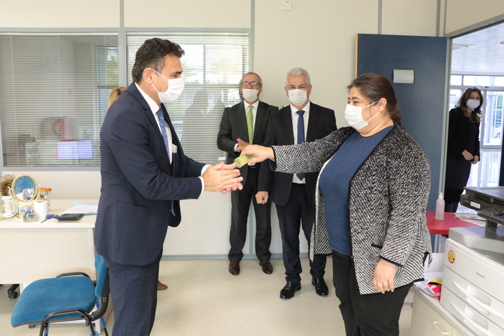 Maliye Bakanı Oğuz, bakanlığına bağlı daireleri ziyaret etti