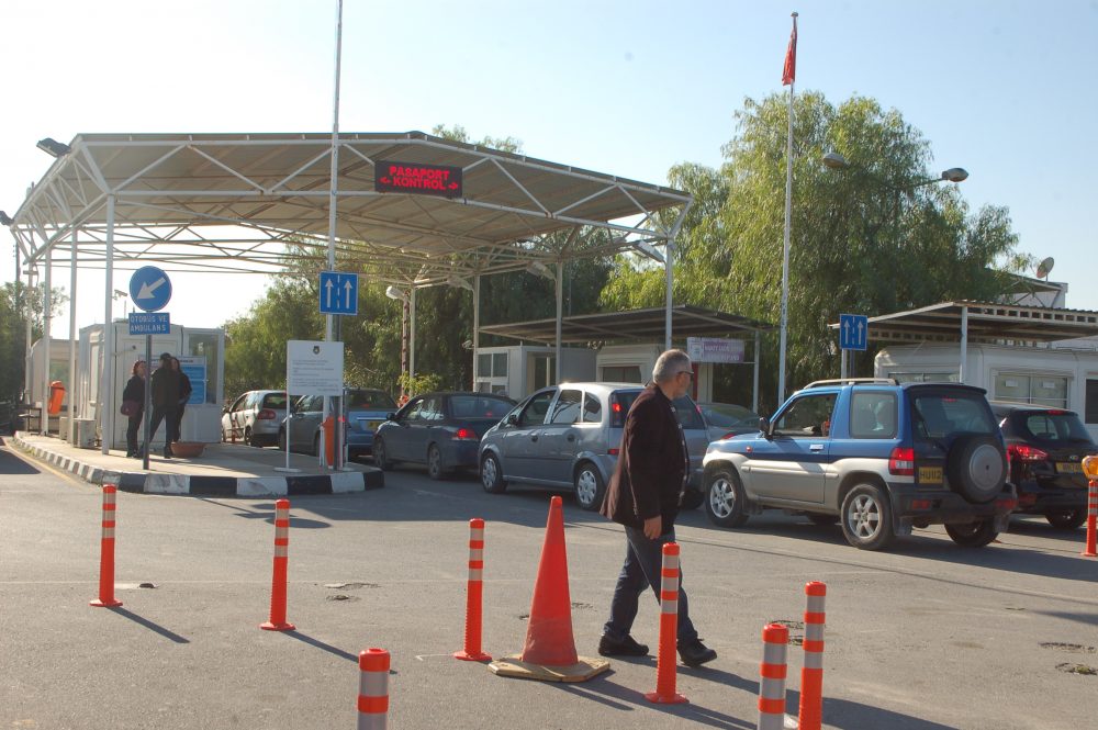 “Geçişlerin açılmaması hareket özgürlüğünün ihlali anlamına gelmektedir”