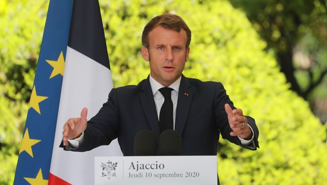 Fransa’da halkın yüzde 60’ı Cumhurbaşkanı Macron’dan memnun değil